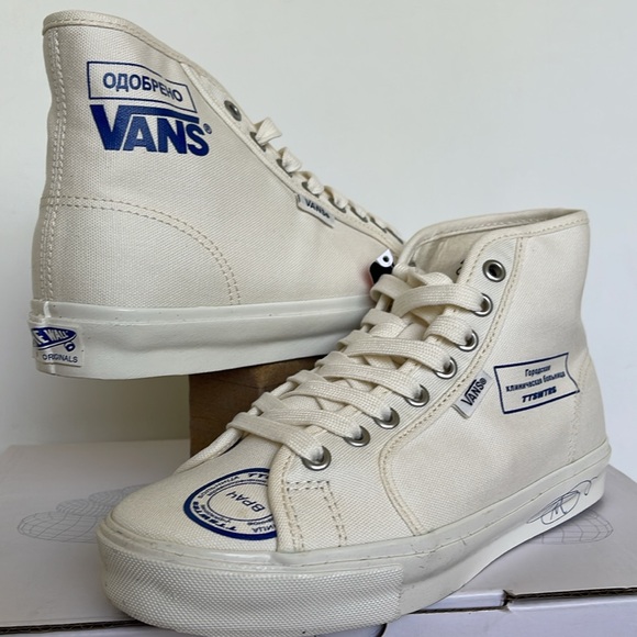 Vans WMNS 0g Style 24 Nt Ttswirs Hospital
VN0000S8BDE
Sneakers - Picture 9 of 16